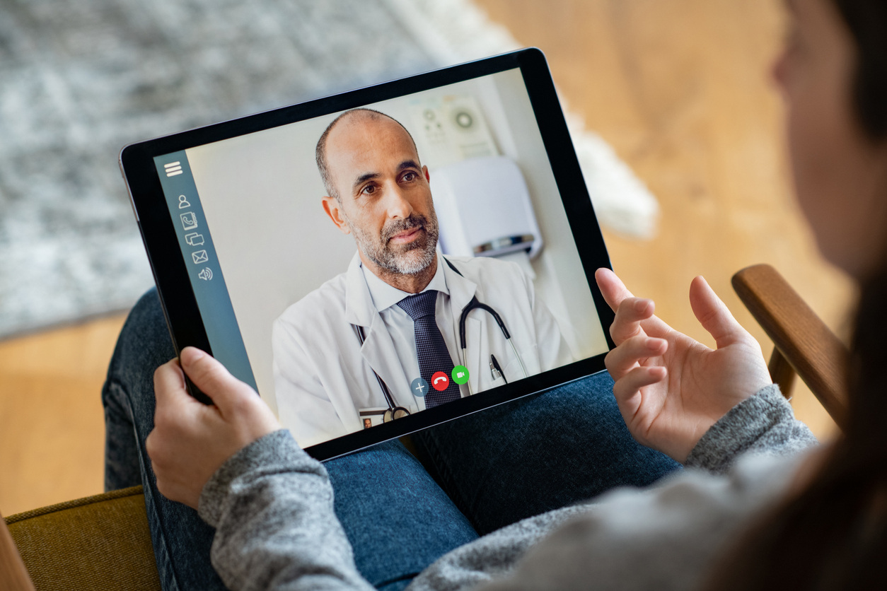Patient-doctor-online-consultation-1214753465_1258x838-1-1