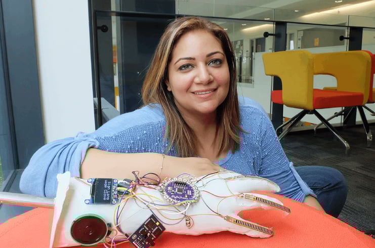 hadeel-ayoub-glove-brightsign (1)
